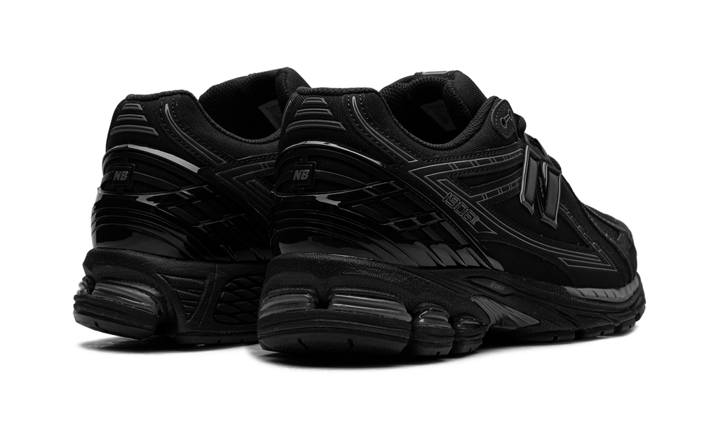 New Balance 1906R "Triple Black" U1906RJB