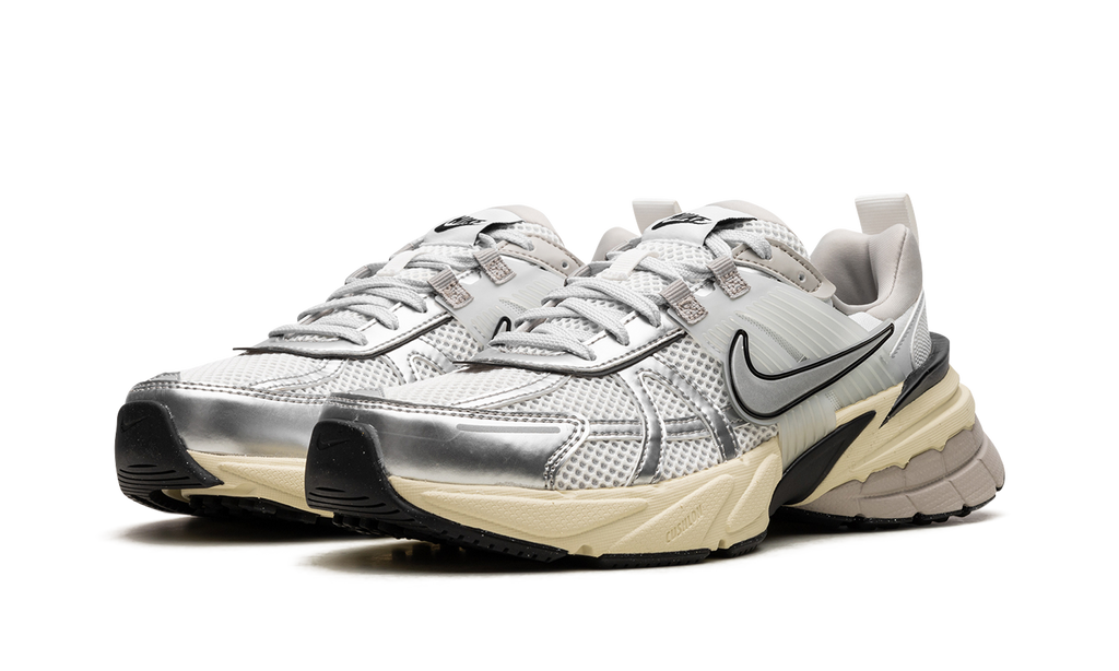 Nike V2K RUN WMNS "Metallic Silver" FD0736 100