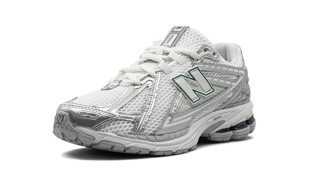 New Balance 1906R "SILVER METALLIC" M1906REE