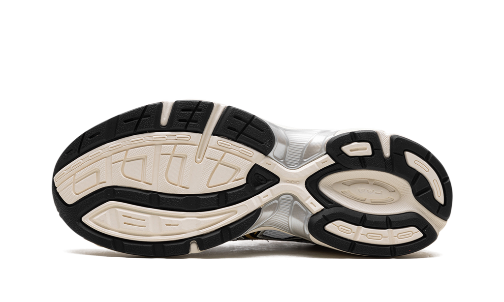 ASICS Gel 1130 "White / Black" 1203A698 100