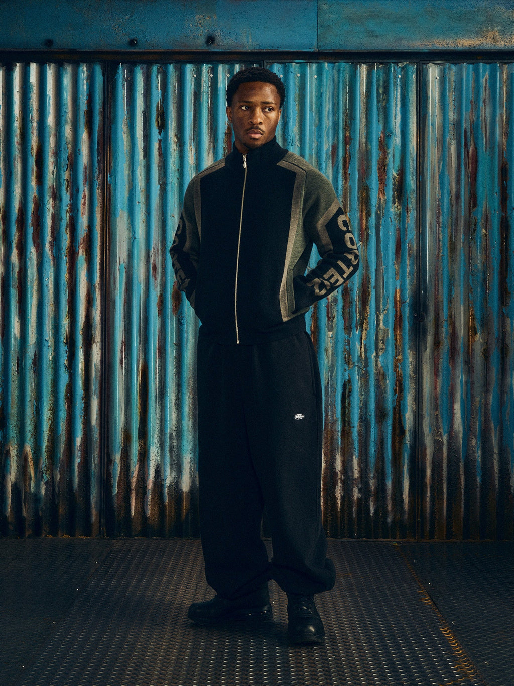 PRECISION KNIT ZIP UP [BLACK] CRTZRTW
