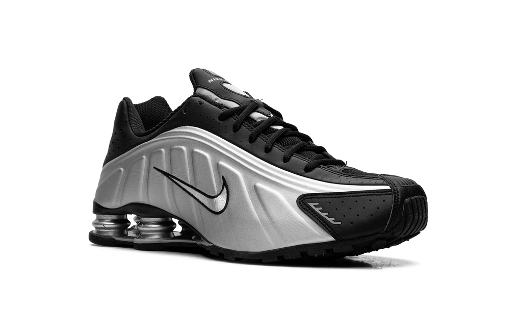 Nike Shox R4 "Metallic Silver / Black" HQ1988 007