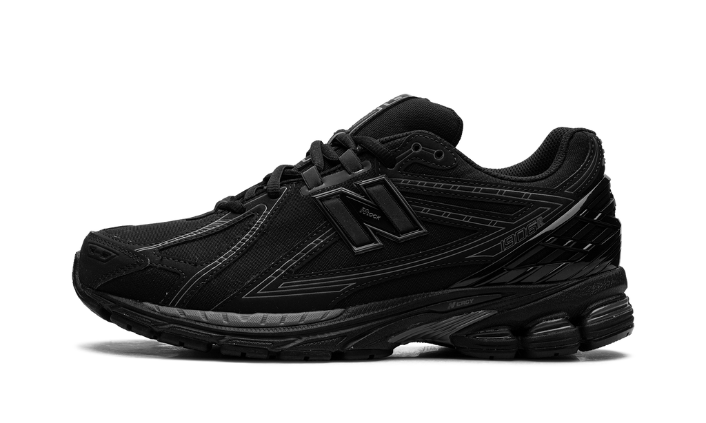 New Balance 1906R "Triple Black" U1906RJB