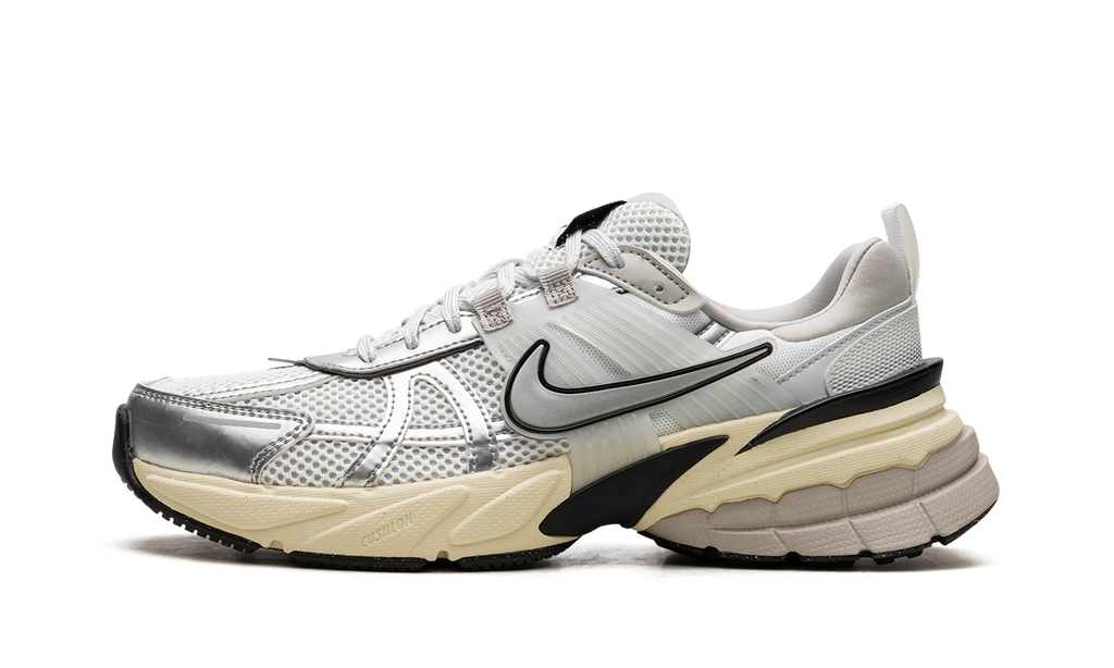 Nike V2K RUN WMNS "Metallic Silver" FD0736 100