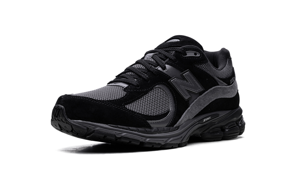 New Balance 2002R "Black Magnet" M2002RBL