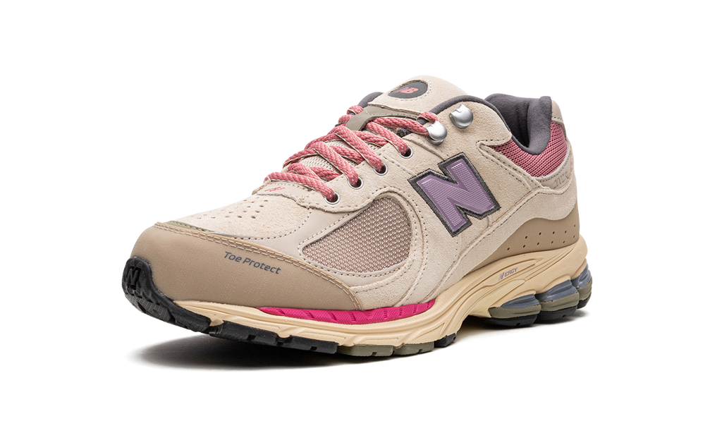 New Balance 2002R "Hiking Pack - Beige" M2002RWL