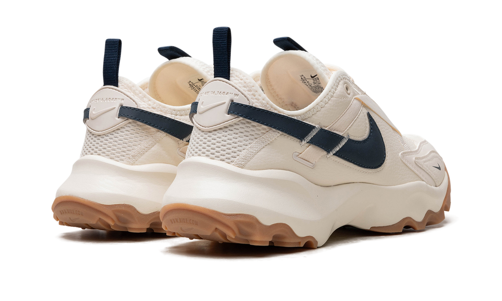 Nike TC 7900 WMNS "Pale Ivory Armory Navy" DD9682 103
