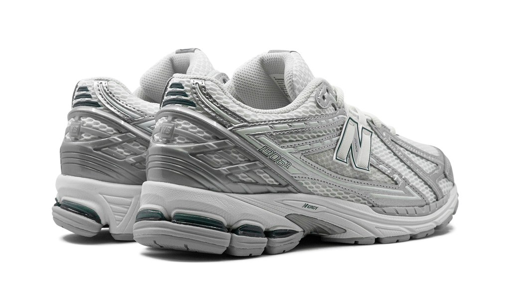 New Balance 1906R "SILVER METALLIC" M1906REE