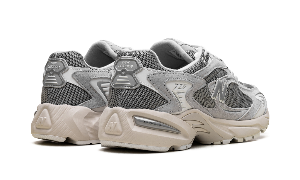 New Balance 725 "LIGHT GREY" ML725AA