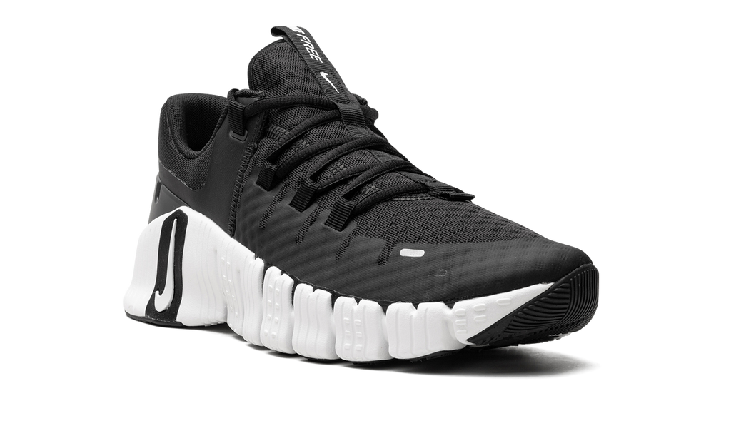 Nike Free Metcon 5 "Black / White" DV3949 001