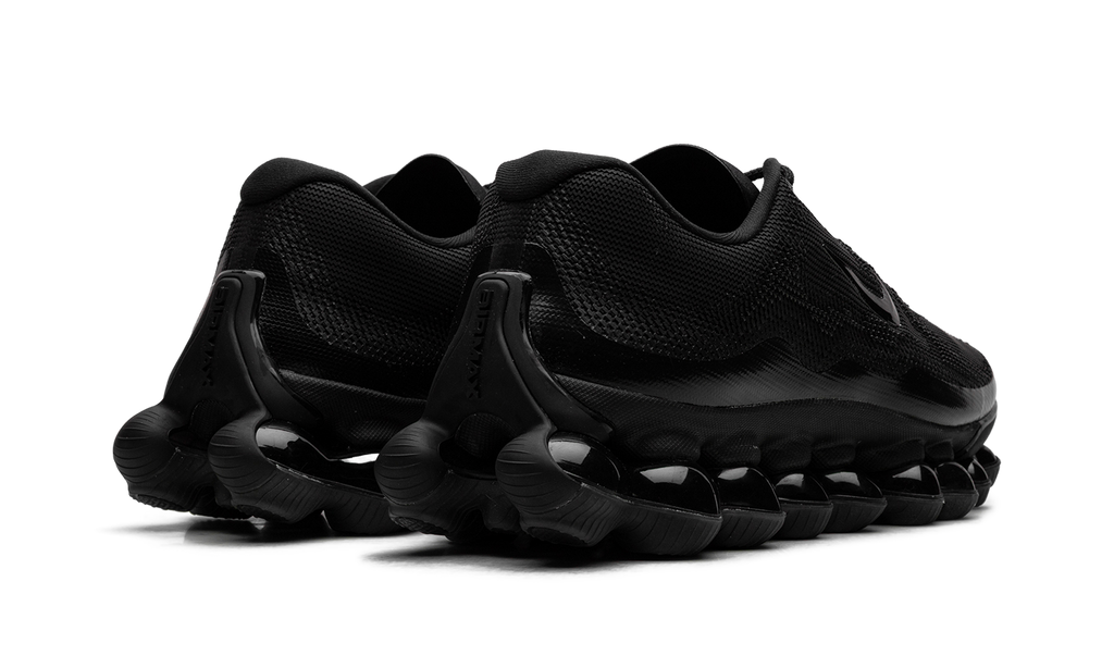 Nike Air Liquid Max "Triple Black" IQ7634 003